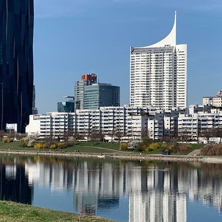 Uno City, Donauinsel Apartment Wina Bagian luar foto
