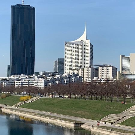 Uno City, Donauinsel Apartment Wina Bagian luar foto
